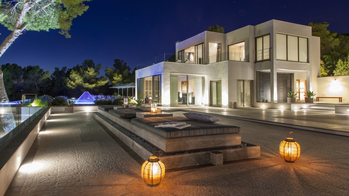 Prestigious villa ideally located in the island of Ibiza. Concierge services, Private Chef
