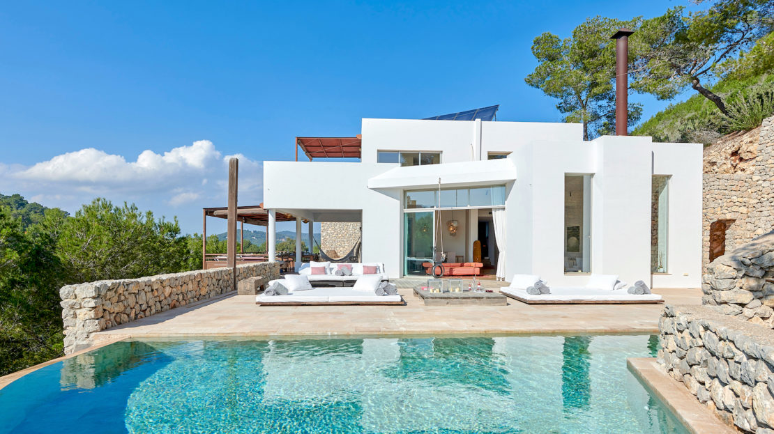 Luxury villa, 6 bedroom to rent in Roca LLisa, Ibiza