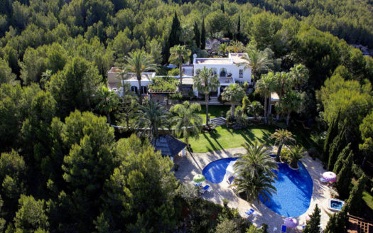 Family-friendly 6 bedroom luxury villa rental, Ibiza