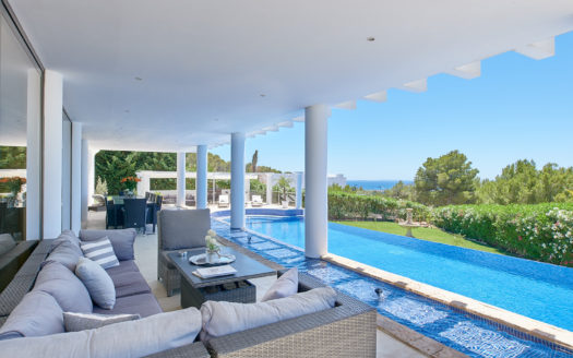 Exclusive villa rental in Ibiza, with amazing views of old town Dalt Vila