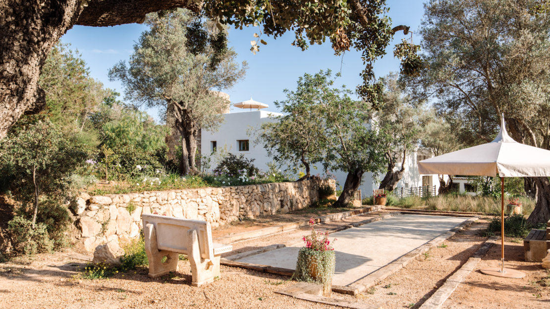 9 bedroom exclusive estate to rent in Ibiza, close to the Six Senses