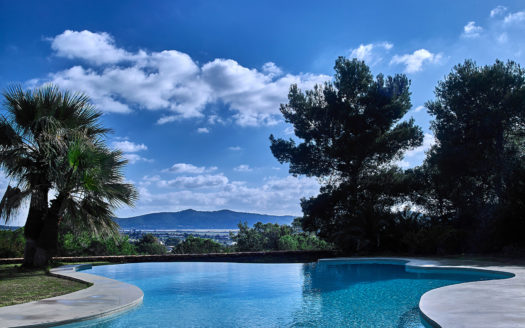 Ibiza luxury villa for rent in Sa Caleta, close to Cala Jondal and the most exclusive beaches of Ibiza