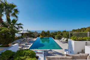 6 bedroom luxury villa with sea view, located in the wouth-west of Ibiza, close to San José and Cala Tarida. Private pool.