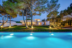 5 bedroom private accommodation, to rent for holiday in the south of Ibiza, with a large pool