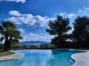 Villa moderne avec piste de paddle à Ibiza